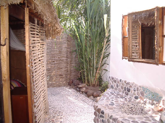 PaloCasitaBathroomGarden.jpg