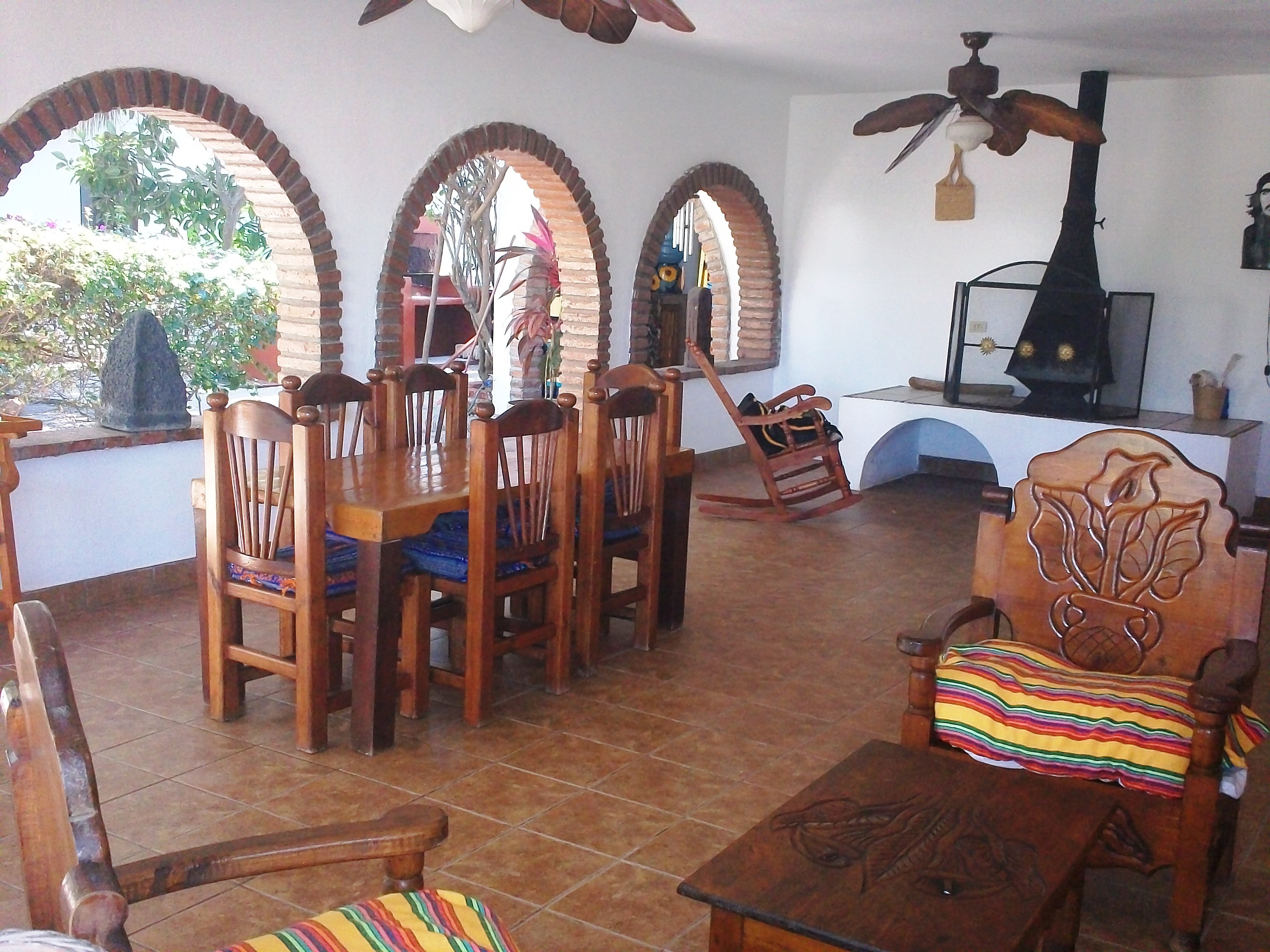 GardenroomwithFireplace.JPG