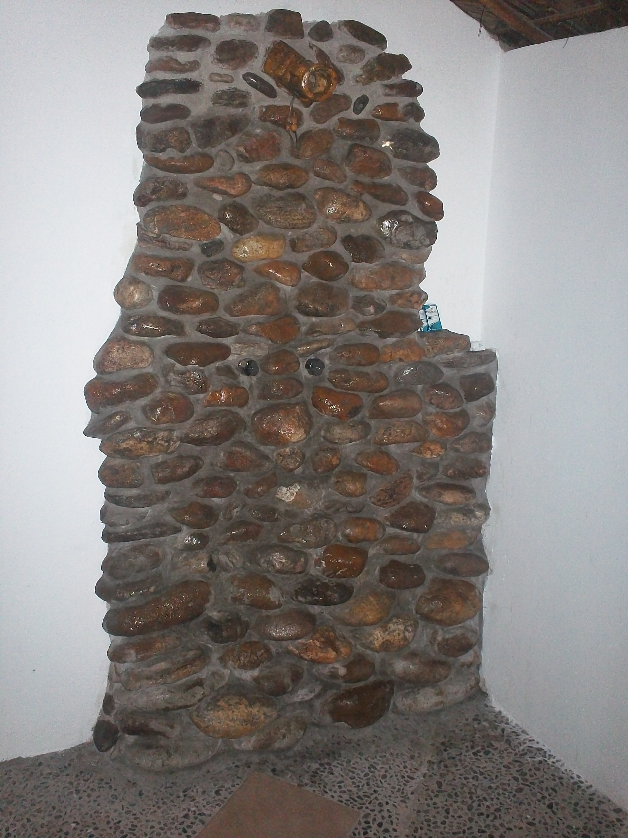 PaloCasitaShower.JPG