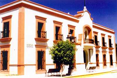 SanIgnacioCityHall.jpg