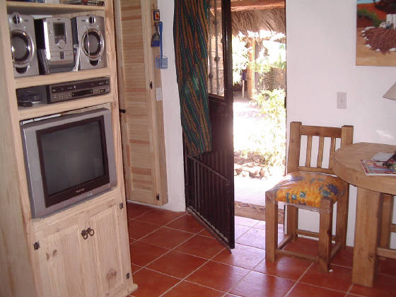 webassets/EntertainmentUnit.jpg